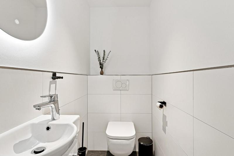 Sadebo Traveblick Suites Lübeck Innenstadt - image 16