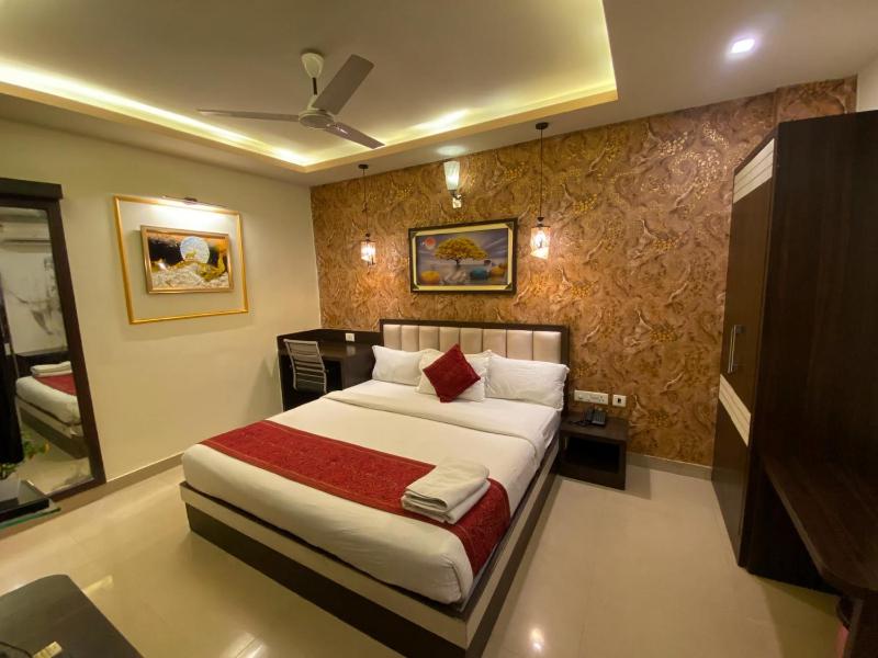 4Everstayz by Jankia Sigra Premium Rooms With Lift and Free Parking!!! Best Stay In Varanasi - image 8
