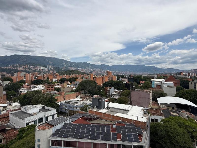 Modern & Comfortable Apartment in Laureles - image 10
