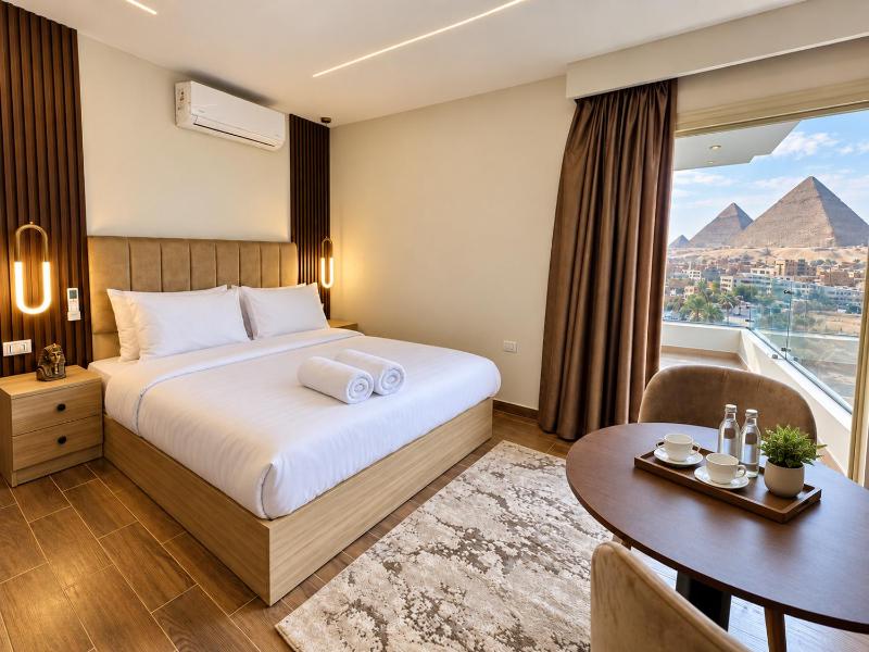 Rotana Pyramids View - image 9
