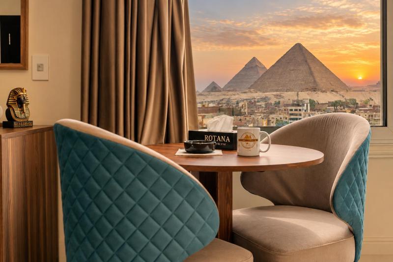 Rotana Pyramids View - image 16