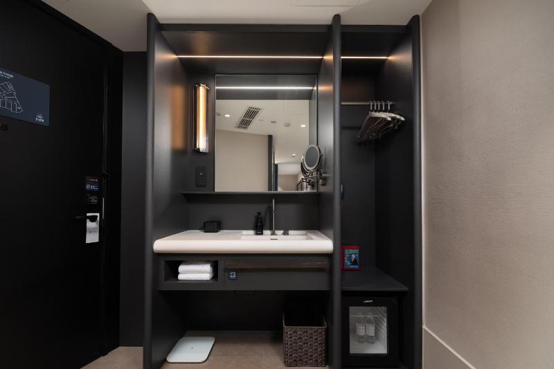 Light Hotel Changsha Wuyi Square Helong Stadium - image 10