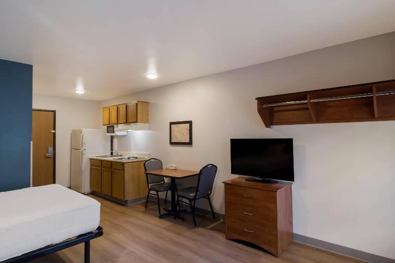 WoodSpring Suites Jacksonville I-295 East - image 22