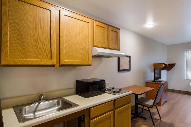 WoodSpring Suites Jacksonville I-295 East - image 15
