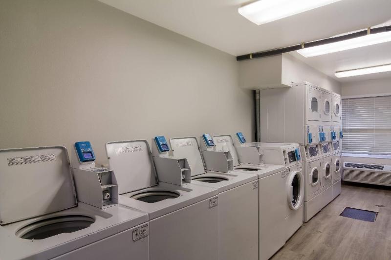 WoodSpring Suites Jacksonville I-295 East - image 30