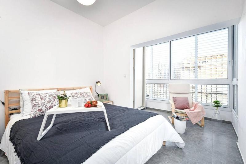 Heart of Tel-Aviv Spacious Stay by Sea N Rent - image 15
