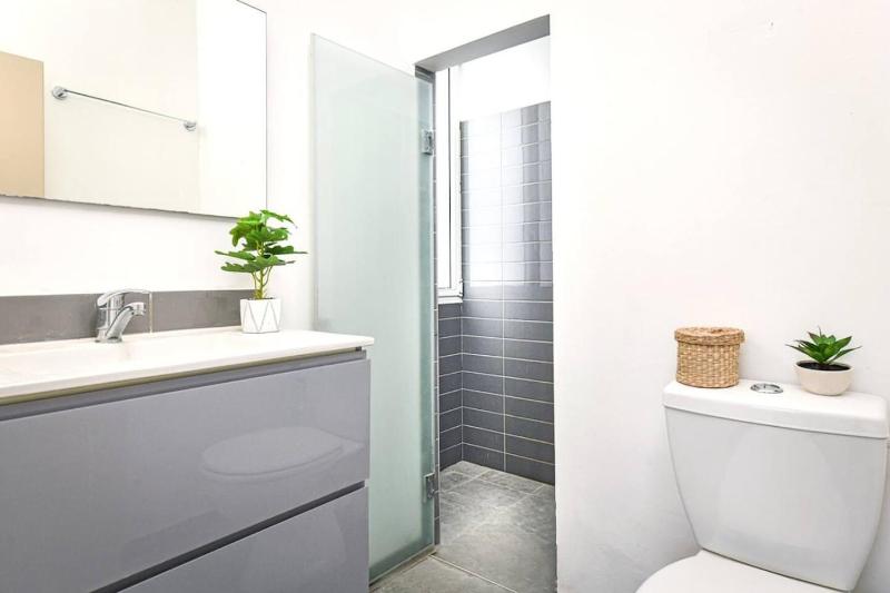 Heart of Tel-Aviv Spacious Stay by Sea N Rent - image 8