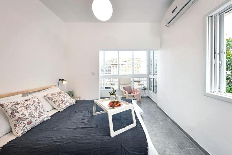 Heart of Tel-Aviv Spacious Stay by Sea N' Rent - image 12