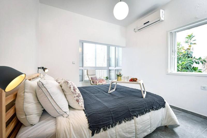 Heart of Tel-Aviv Spacious Stay by Sea N Rent - image 6