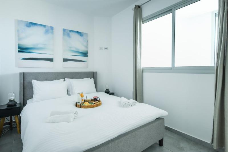 Mamad Modern Duplex with Sea View - image 12