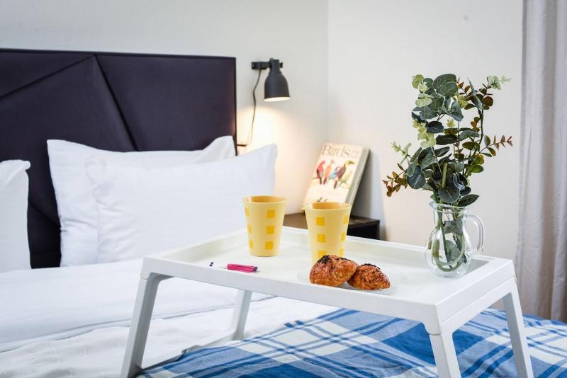 Mamad Charming 1BR Apt with Balcony with Mamad - image 2