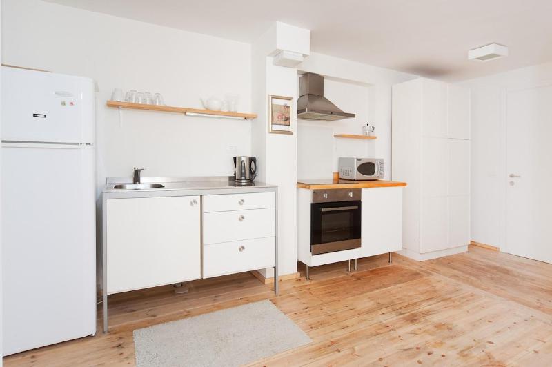 Stylish Apt w Charming Balcony in the Very Center - image 11
