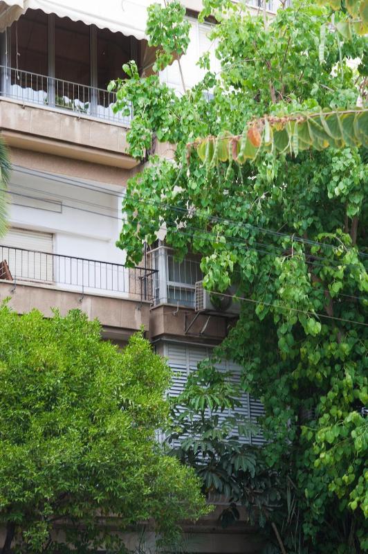 Stylish Apt w Charming Balcony in the Very Center - image 14