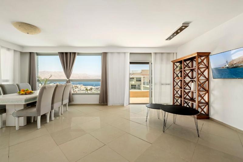 Mamad Sea View Penthouse Near the Beach - image 32