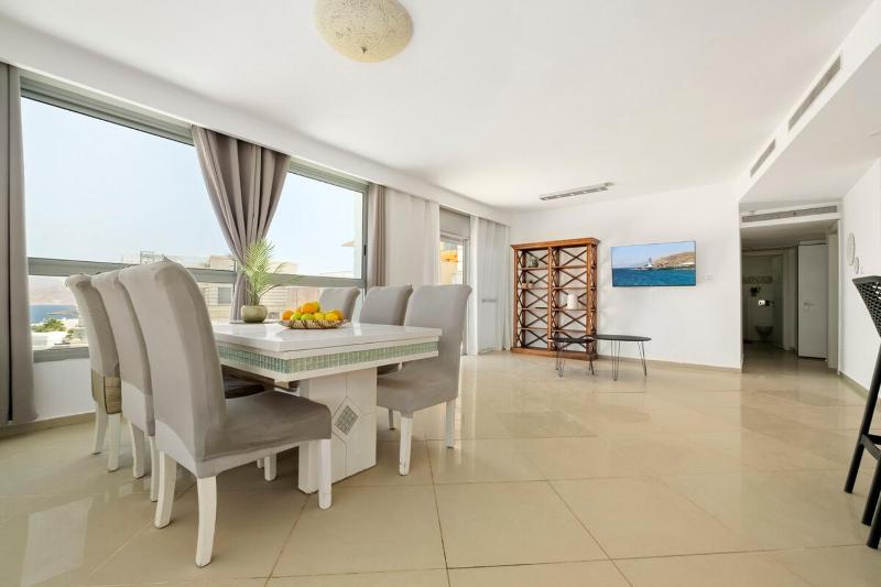 Mamad Sea View Penthouse Near the Beach - image 7