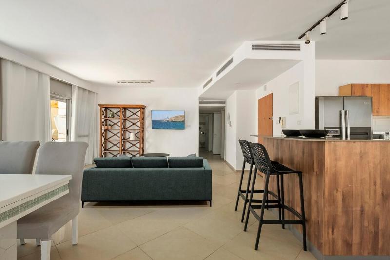 Mamad Sea View Penthouse Near the Beach - image 40