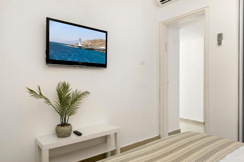 Mamad Sea View Penthouse Near the Beach - image 12