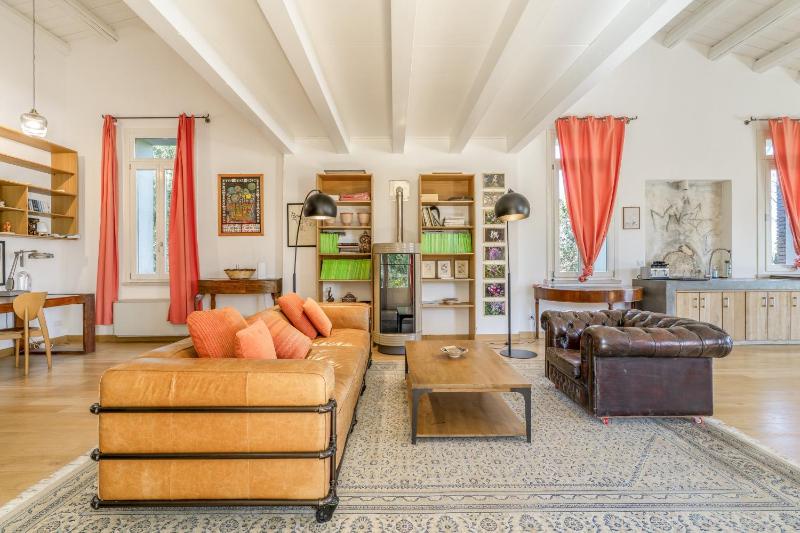 Villa Manghisi immersa nel verde - image 10
