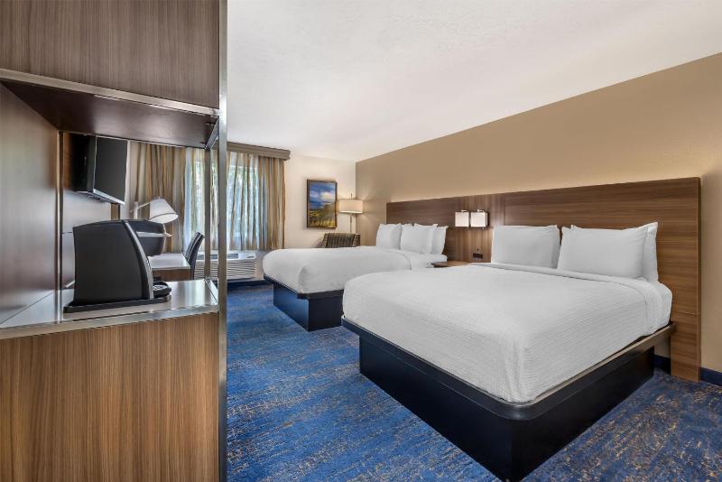 Best Western Plus Portland Airport Hotel & Suites - image 35