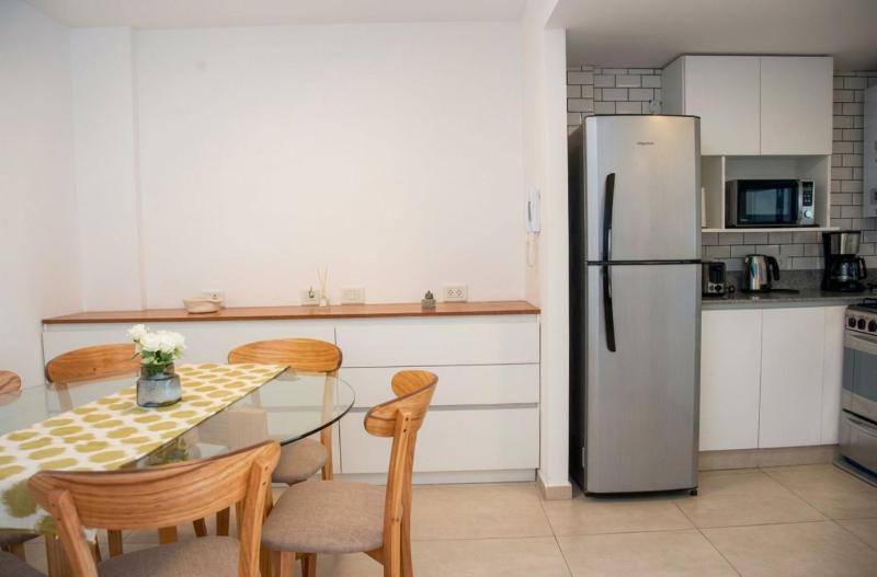 Departamento 3 Dormitorios con Vista al Paraná - 6 Pax by Lofty - image 4