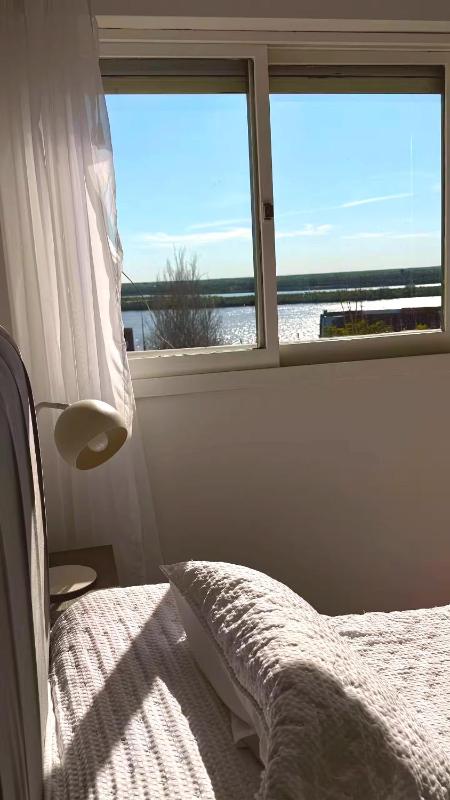 Departamento 3 Dormitorios con Vista al Paraná - 6 Pax by Lofty - image 6