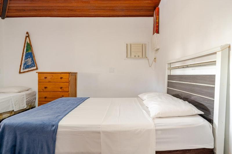 Casa Buziana 200 metros da Praia Geriba - image 43