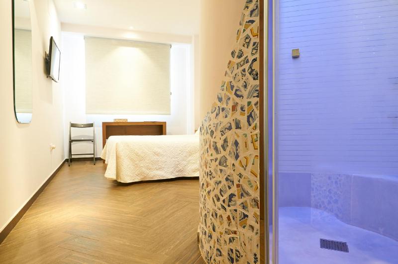 Double Room (Interior View) image 3