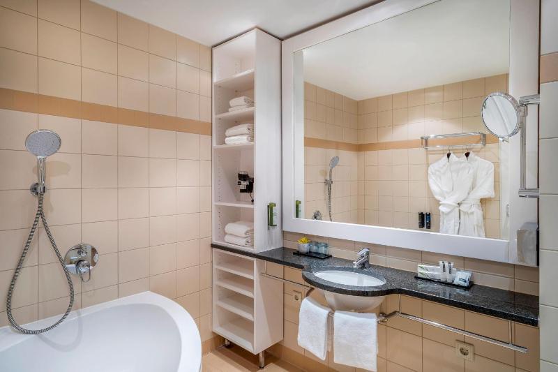 Hotel Frankfurt Messe affiliated by Melia - image 2