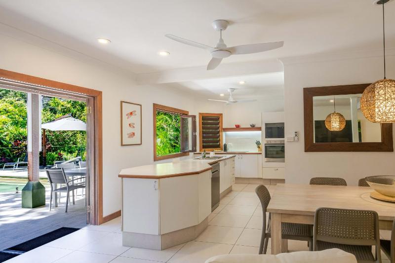 23 Solander Boulevard - Family Home by the Beach - image 24