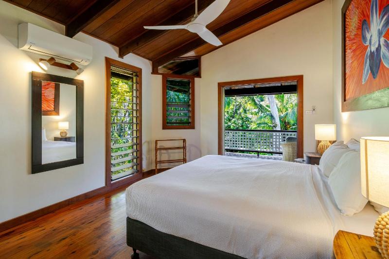 23 Solander Boulevard - Family Home by the Beach - image 22