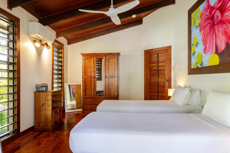 23 Solander Boulevard - Family Home by the Beach - image 11