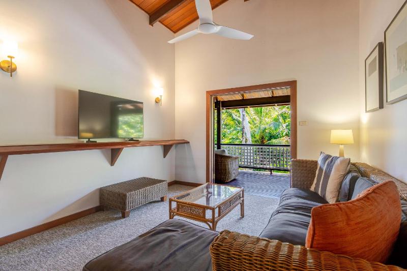 23 Solander Boulevard - Family Home by the Beach - image 13