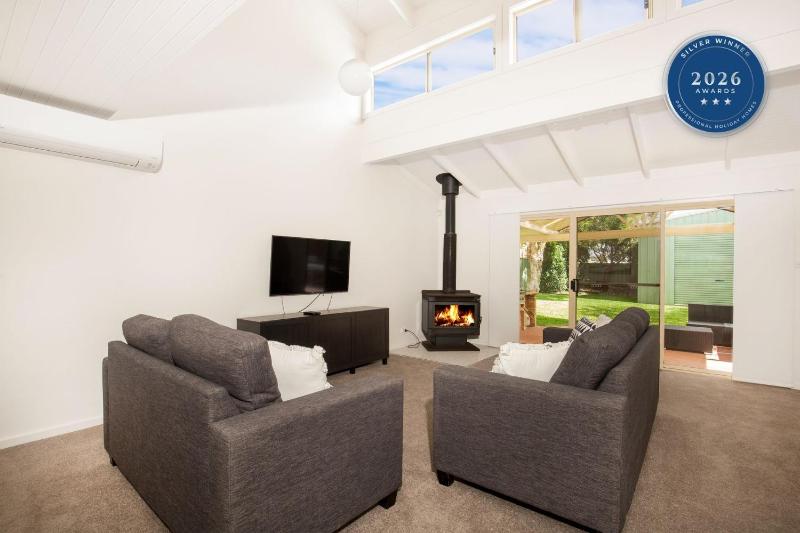 Peppertree Jervis Bay Pet Friendly Beachfront with Sea Views - image 36