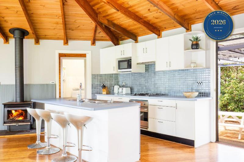 Hidden Orchard - Pet Friendly - 4 Mins Walk to Beach - image 28