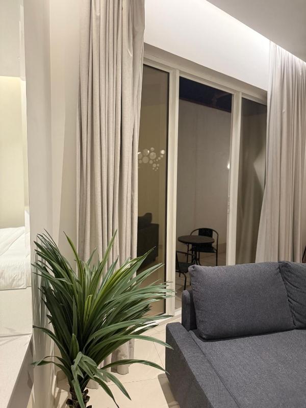 Wonder Garden View DBL & Balcony in AlMalqa - image 6