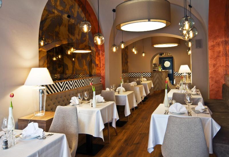 Promenáda Romantic Hotel - image 22