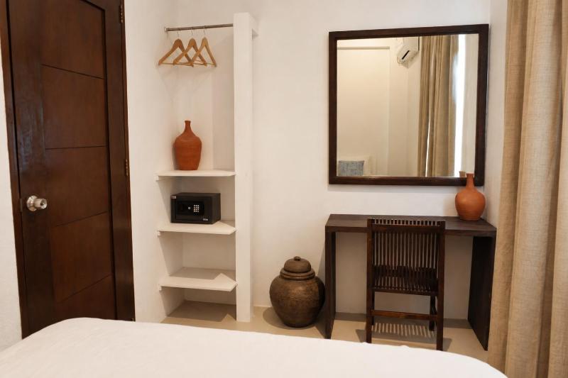 Two Bedroom Affordable Beach Front House - image 23