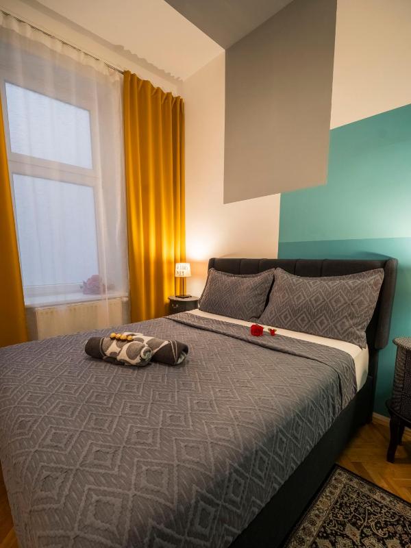 Stylish Vienna Apartment near U4 Metro & Naschmarkt - image 16