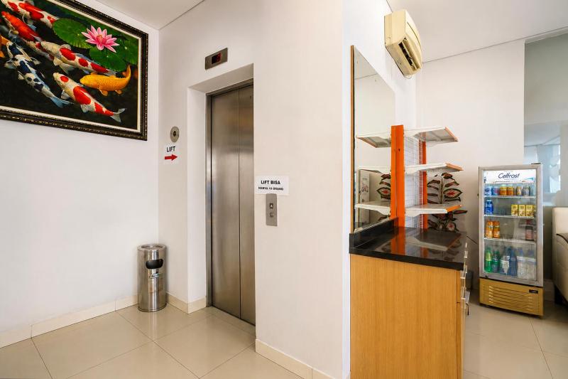 Townhouse Oak Hotel Niaga Surabaya - image 12