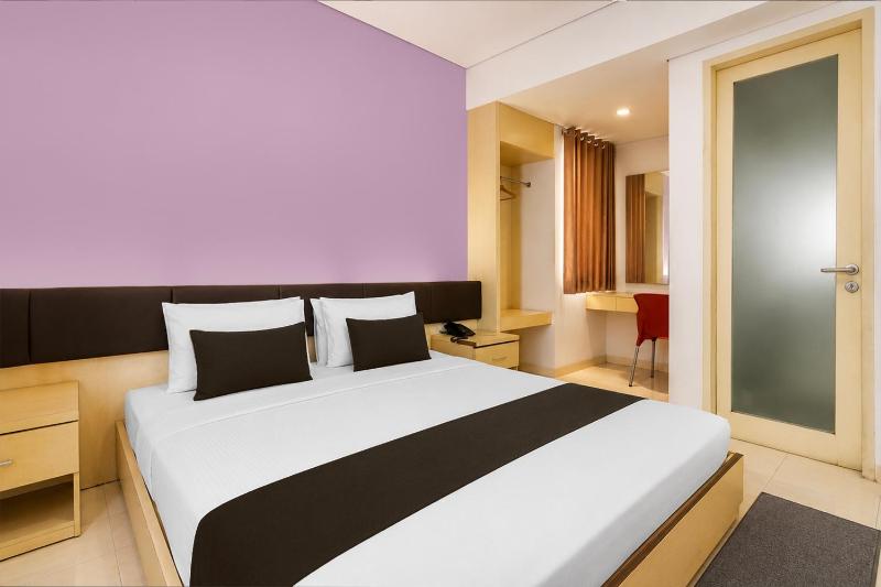 Townhouse Oak Hotel Niaga Surabaya - image 2