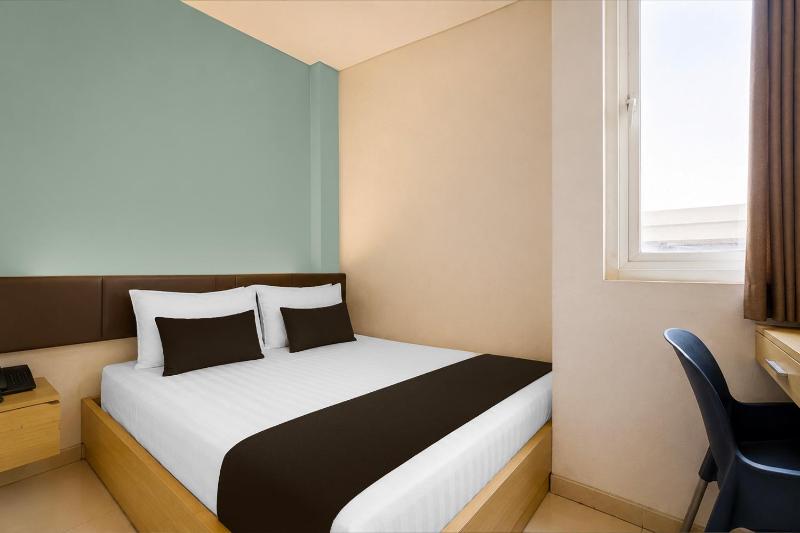 Townhouse Oak Hotel Niaga Surabaya - image 14