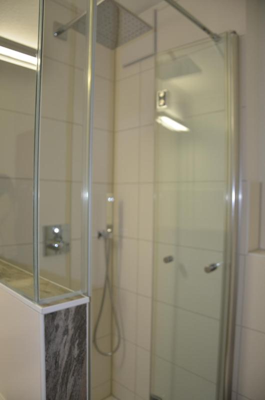 Single Room with Garden View image 2