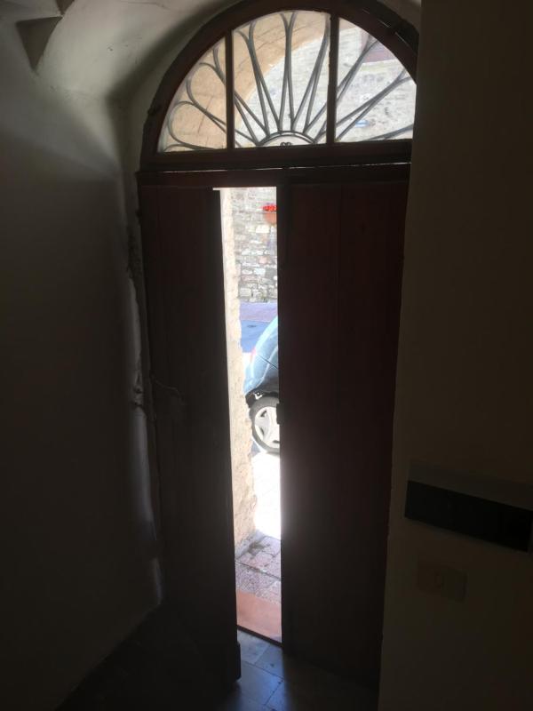 One-Bedroom Apartment image 3