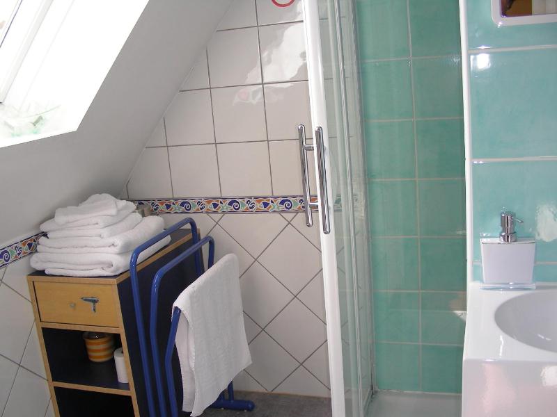 Small Double Room image 2