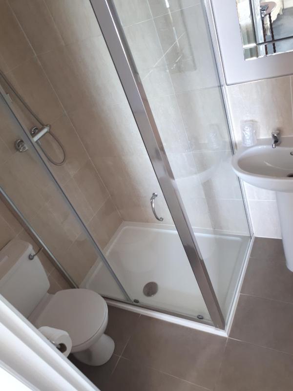 Large Double Room image 1