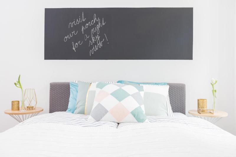 Classic Two-Bedroom Apartment image 1