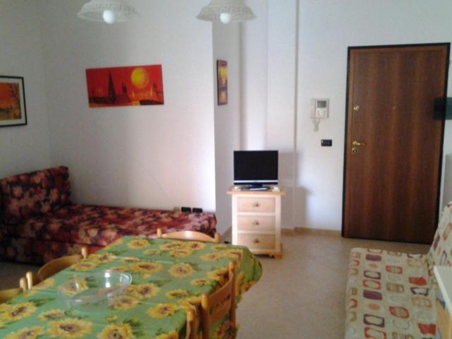 Two-Bedroom Apartment image 4