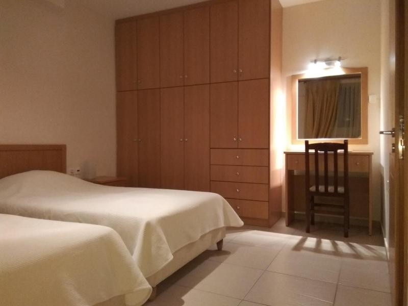 One-Bedroom Apartment image 3