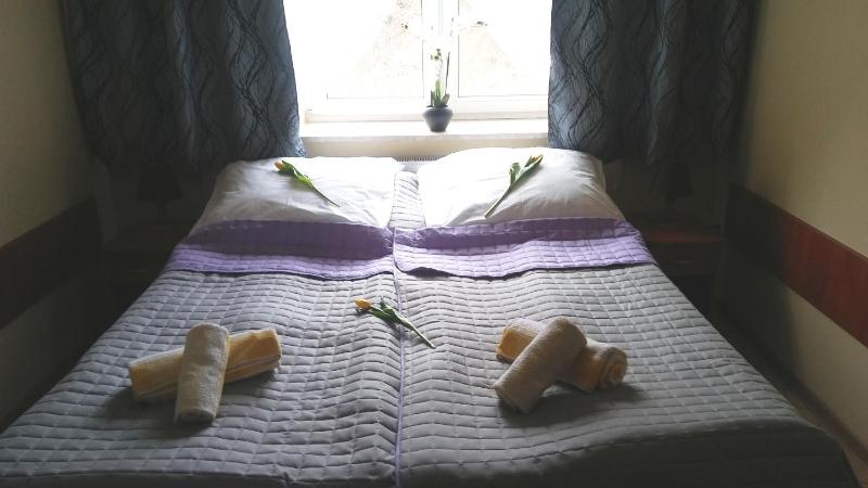 Double Room image 4