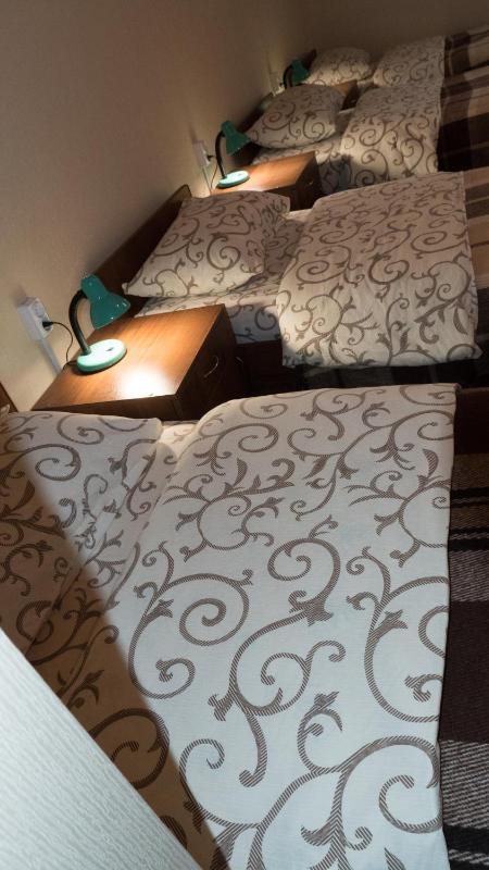 Bed in 6-Bed Dormitory Room image 2